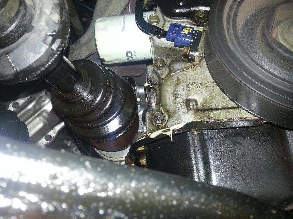 05 CRV Big Oil Leak